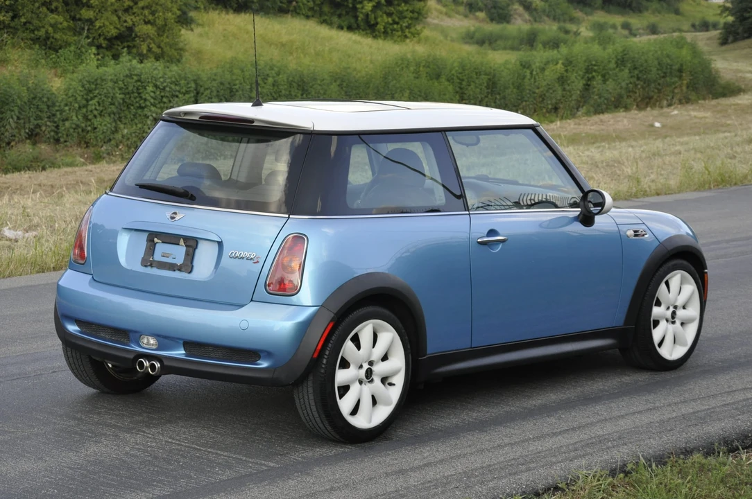 2003 Mini Mini Cooper S 1st Gen - Image 14 of 31