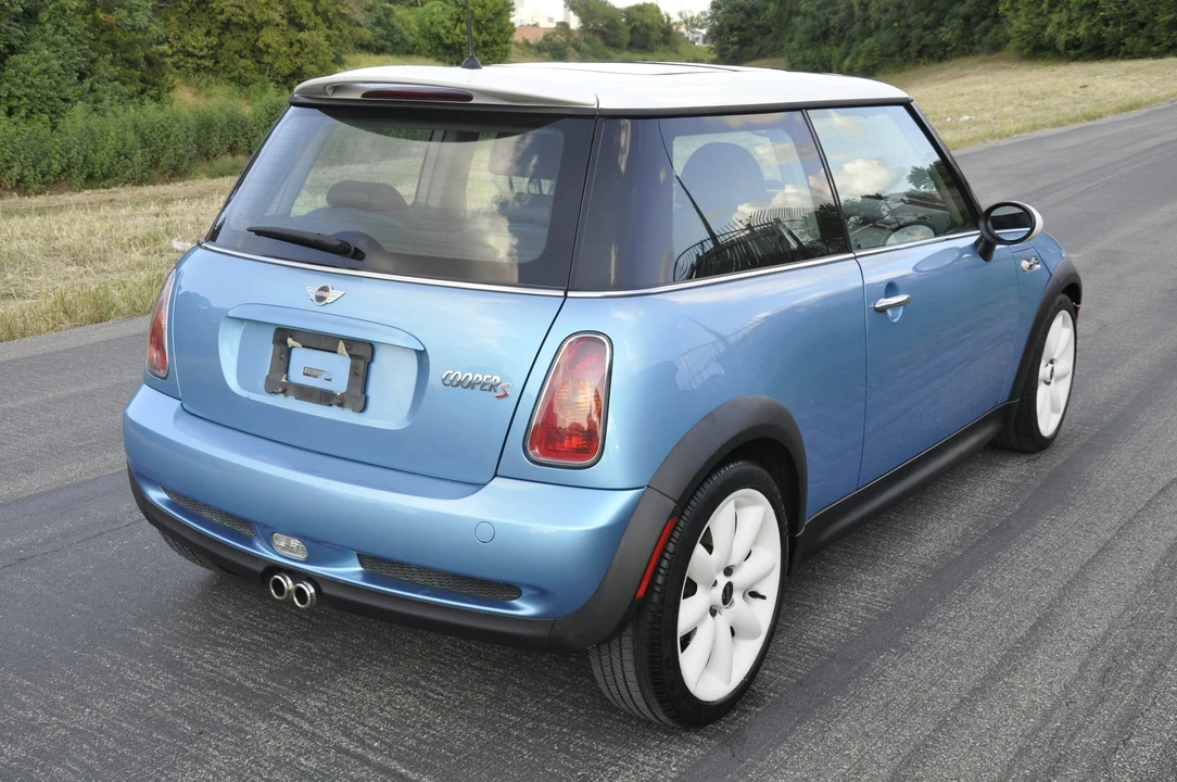 2003 Mini Mini Cooper S 1st Gen - Image 13 of 31