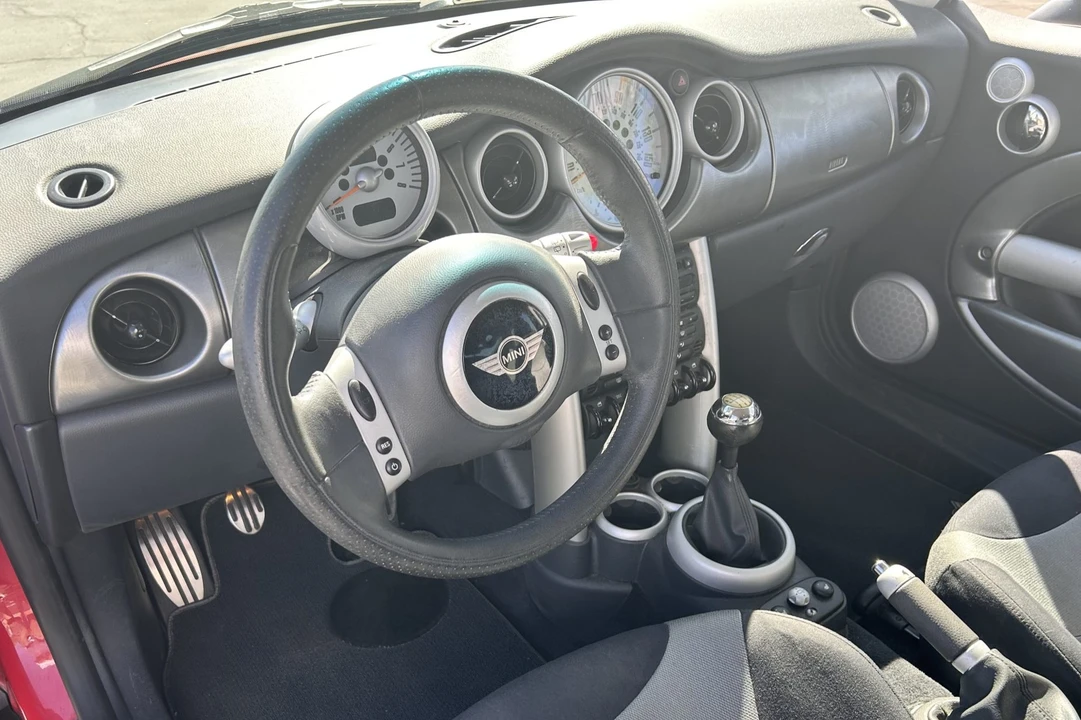 2003 Mini Mini Cooper S 1st Gen - Image 5 of 8