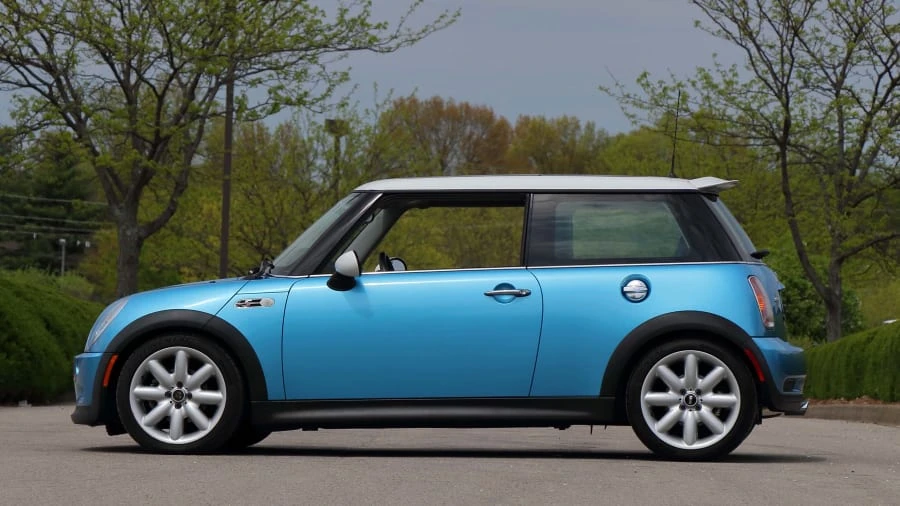2003 Mini Mini Cooper S 1st Gen - Image 2 of 25