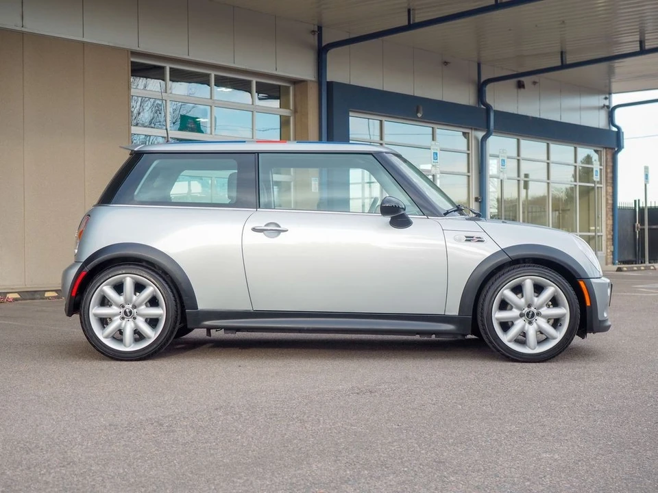2003 Mini Mini Cooper S 1st Gen - Image 8 of 12