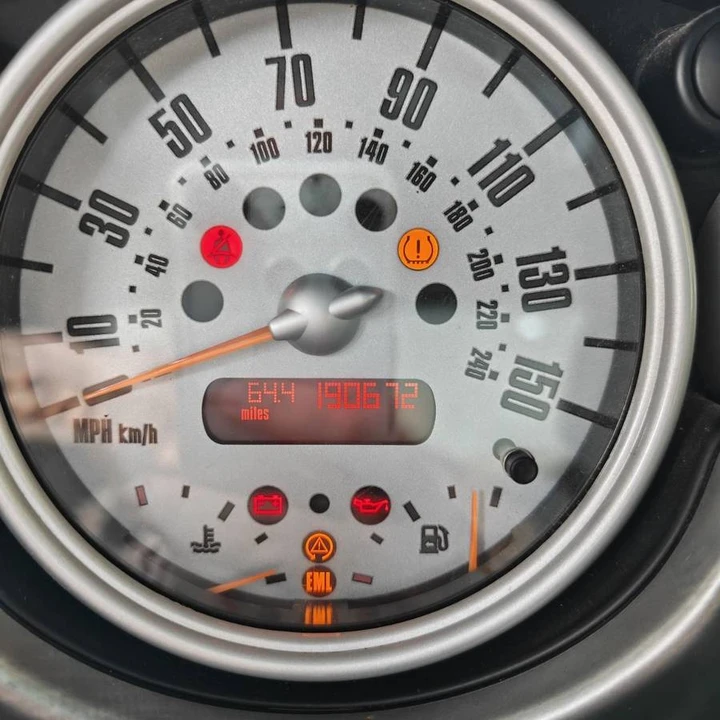 2003 Mini Mini Cooper S 1st Gen - Image 18 of 23