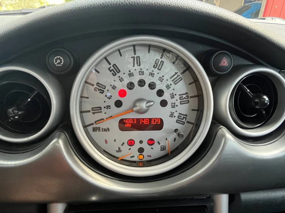 2003 Mini Mini Cooper S 1st Gen - Image 6 of 10