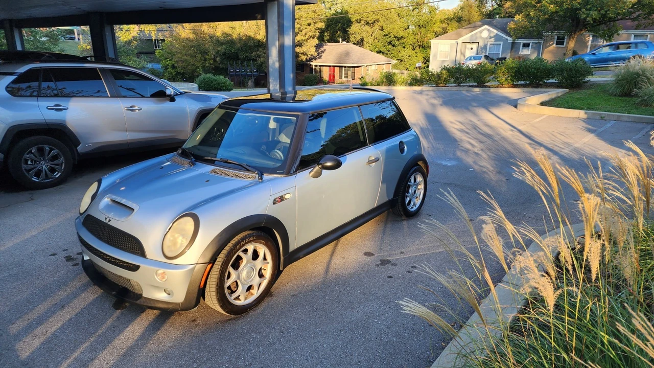 2003 Mini Mini Cooper S 1st Gen - Image 2 of 12