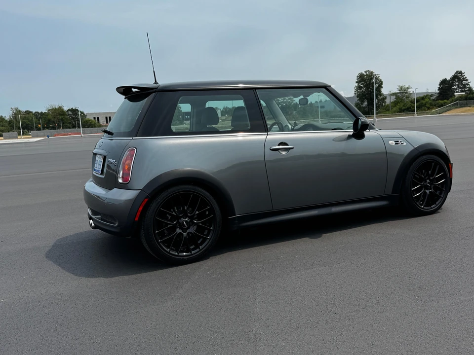 2003 Mini Mini Cooper S 1st Gen - Image 9 of 31