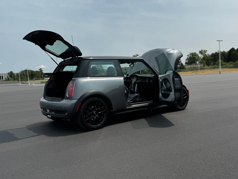 2003 Mini Mini Cooper S 1st Gen - Image 16 of 31