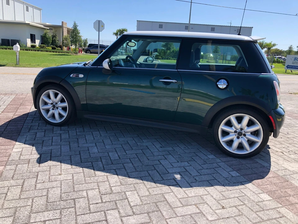 2003 Mini Mini Cooper S 1st Gen - Image 11 of 31
