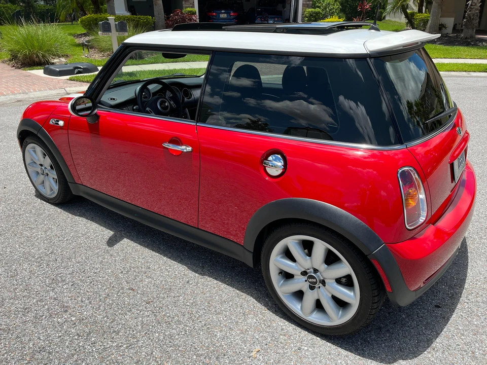 2003 Mini Mini Cooper S 1st Gen - Image 11 of 31