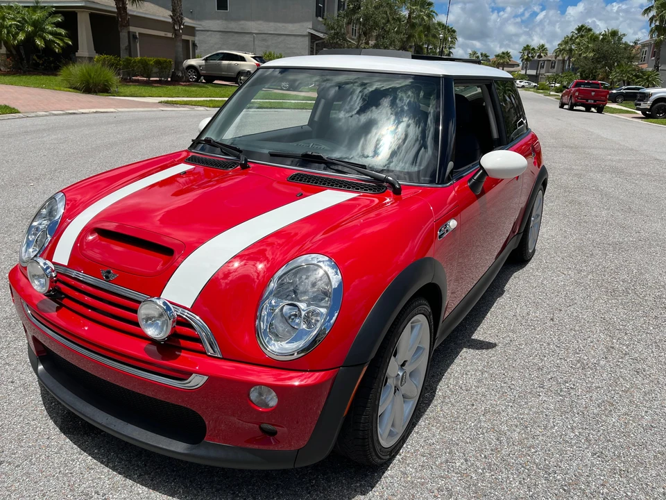 2003 Mini Mini Cooper S 1st Gen - Image 9 of 31