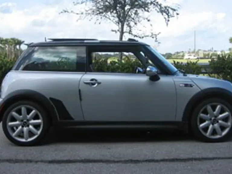 2003 Mini Mini Cooper S 1st Gen - Image 6 of 9