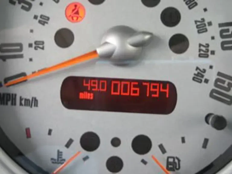 2003 Mini Mini Cooper S 1st Gen - Image 7 of 9