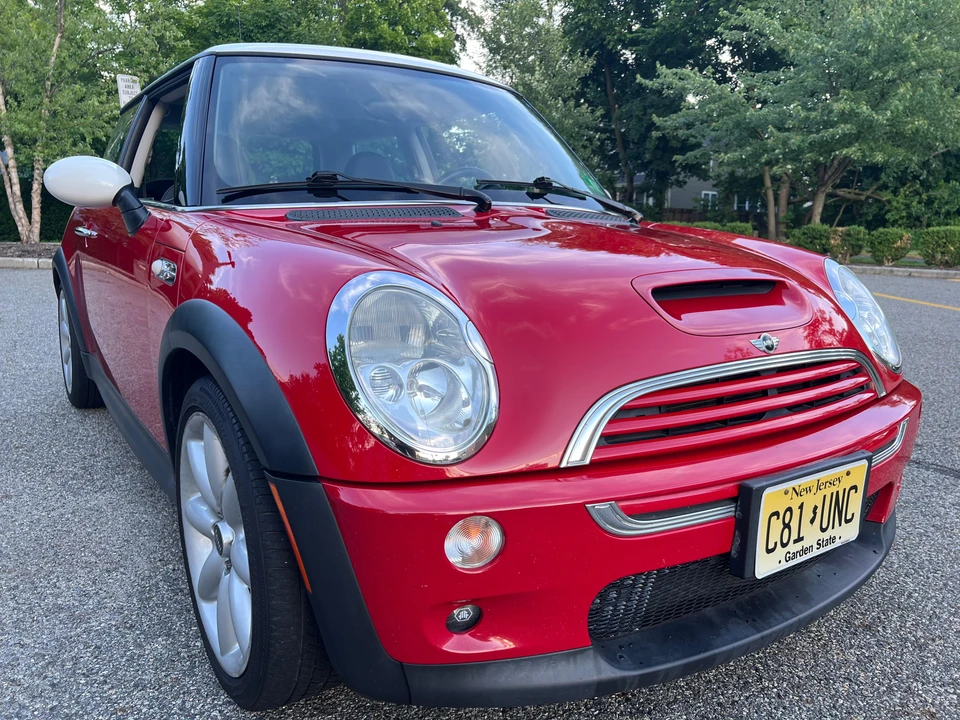 2003 Mini Mini Cooper S 1st Gen - Image 11 of 31