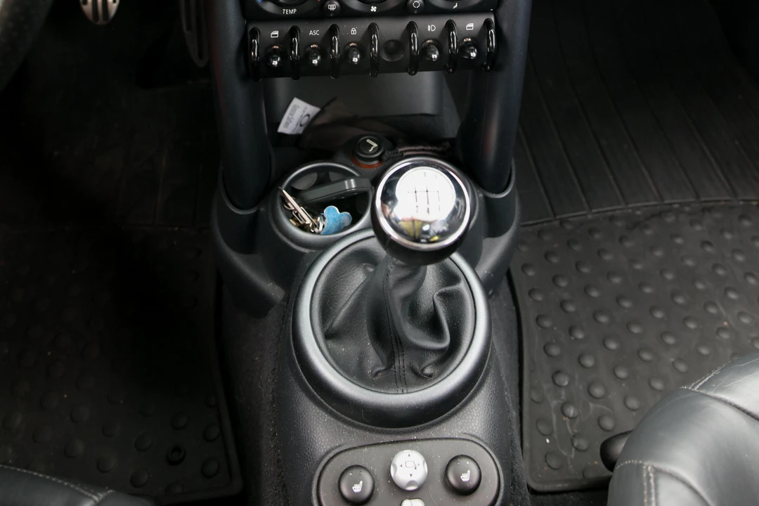 2003 Mini Mini Cooper S 1st Gen - Image 12 of 14