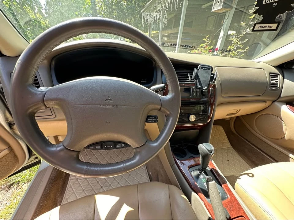 2003 Mitsubishi Diamante 2nd Gen - Image 6 of 10