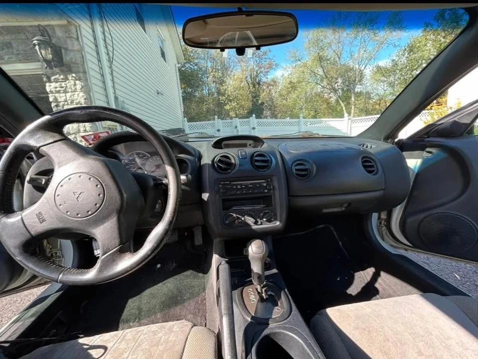 2003 Mitsubishi Eclipse 3rd Gen - Image 4 of 8