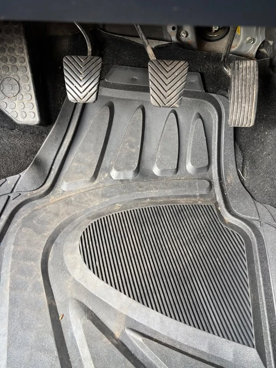 2003 Mitsubishi Eclipse 3rd Gen - Image 19 of 19