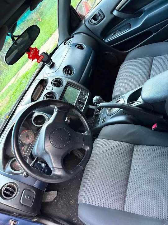 2003 Mitsubishi Eclipse 3rd Gen - Image 5 of 6