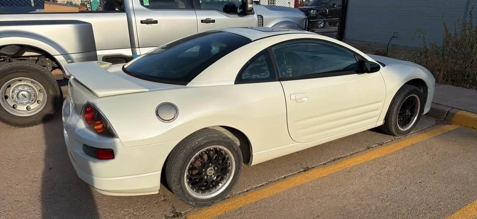 2003 Mitsubishi Eclipse 3rd Gen - Image 3 of 3