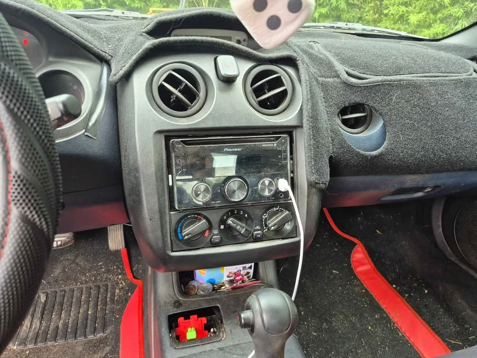 2003 Mitsubishi Eclipse 3rd Gen - Image 10 of 10
