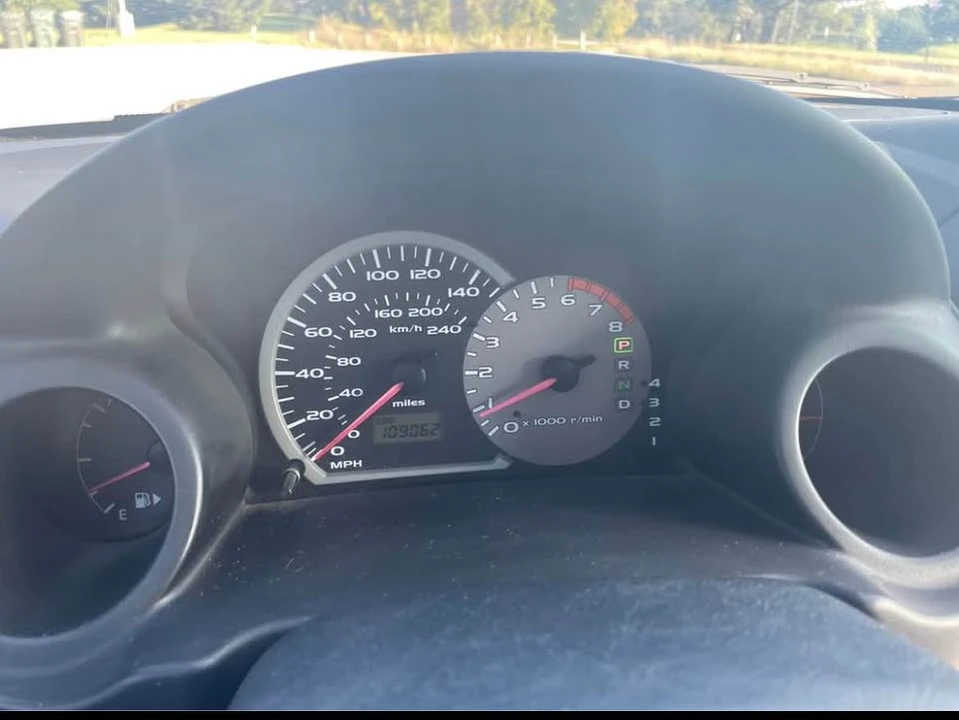 2003 Mitsubishi Eclipse 3rd Gen - Image 10 of 14
