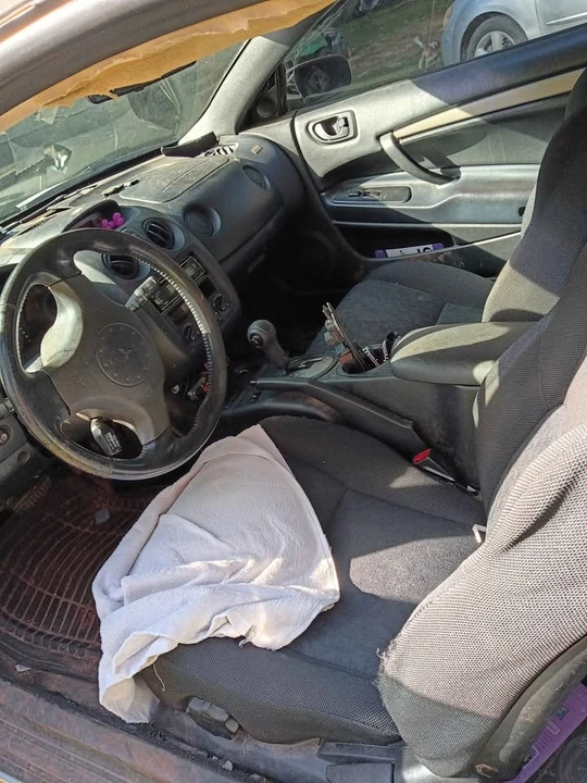 2003 Mitsubishi Eclipse 3rd Gen - Image 2 of 4