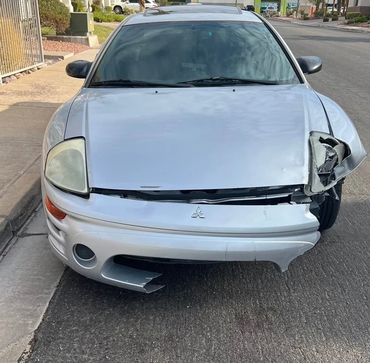 2003 Mitsubishi Eclipse 3rd Gen - Image 8 of 9