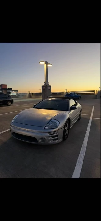 2003 Mitsubishi Eclipse 3rd Gen - Image 9 of 11