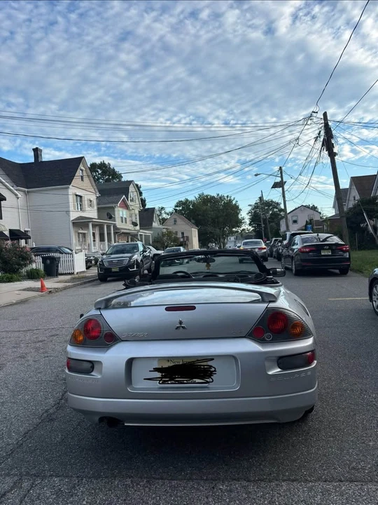 2003 Mitsubishi Eclipse 3rd Gen - Image 2 of 4