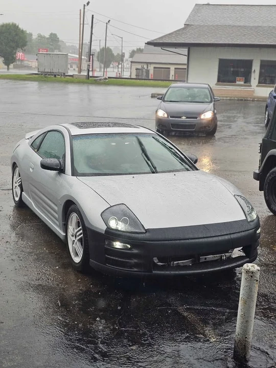 2003 Mitsubishi Eclipse 3rd Gen - Image 8 of 9