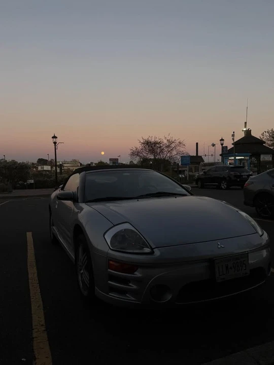 2003 Mitsubishi Eclipse 3rd Gen - Image 8 of 19