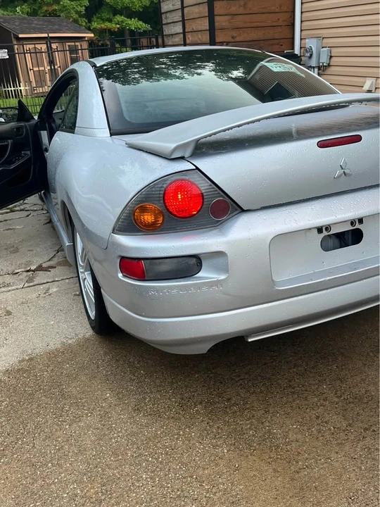 2003 Mitsubishi Eclipse 3rd Gen - Image 9 of 12