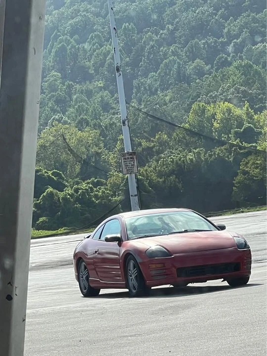2003 Mitsubishi Eclipse 3rd Gen - Image 9 of 12