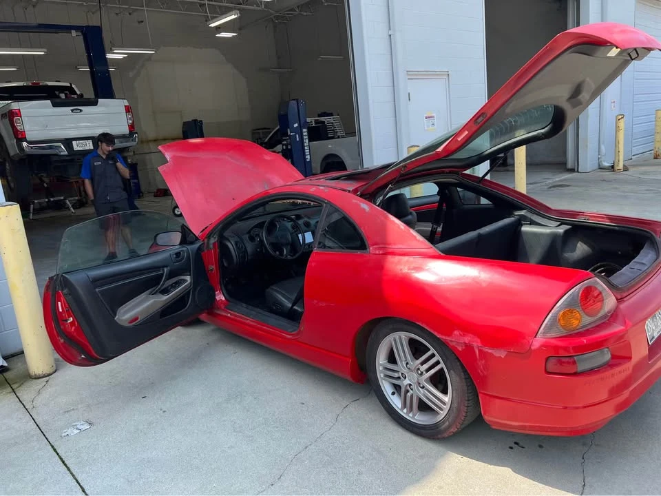 2003 Mitsubishi Eclipse 3rd Gen - Image 11 of 12
