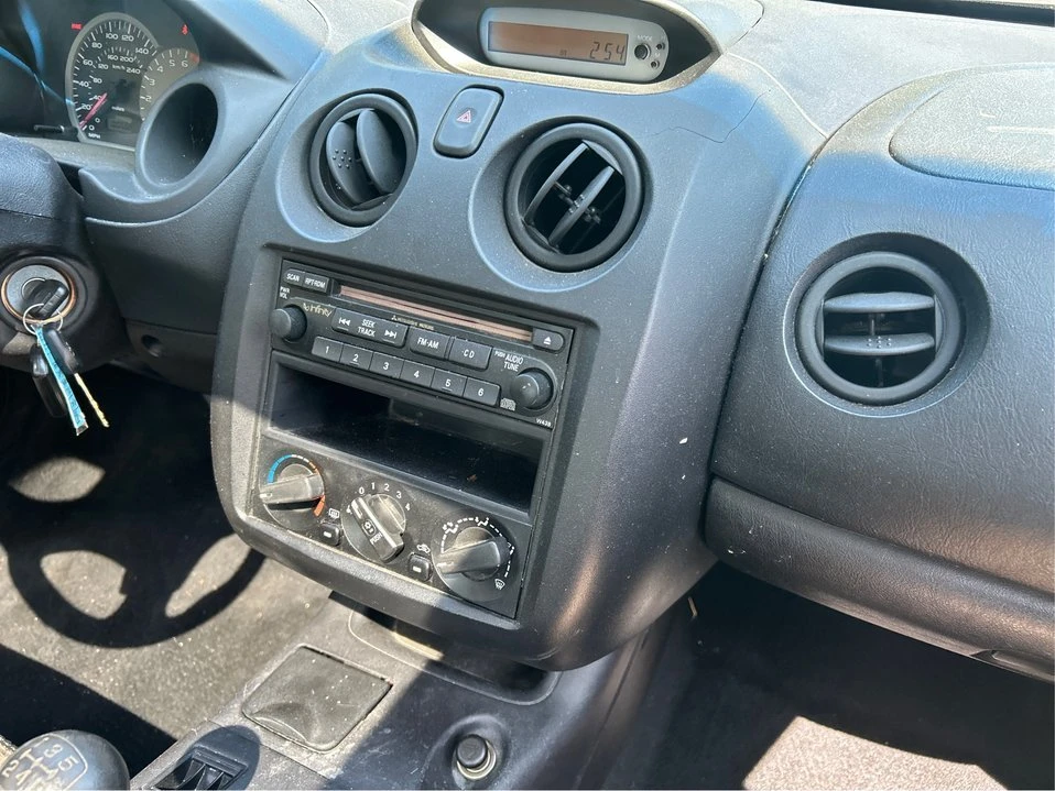 2003 Mitsubishi Eclipse 3rd Gen - Image 14 of 20