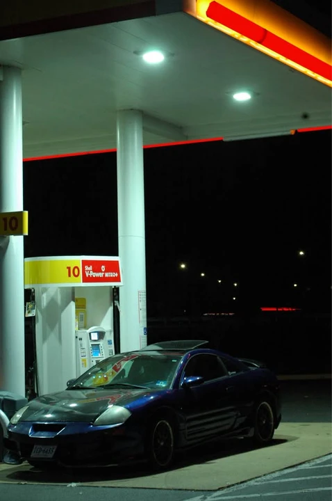 2003 Mitsubishi Eclipse 3rd Gen - Image 3 of 8