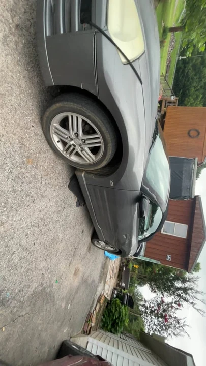 2003 Mitsubishi Eclipse 3rd Gen - Image 3 of 10