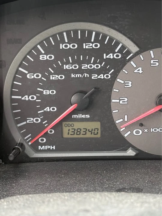2003 Mitsubishi Eclipse 3rd Gen - Image 8 of 9