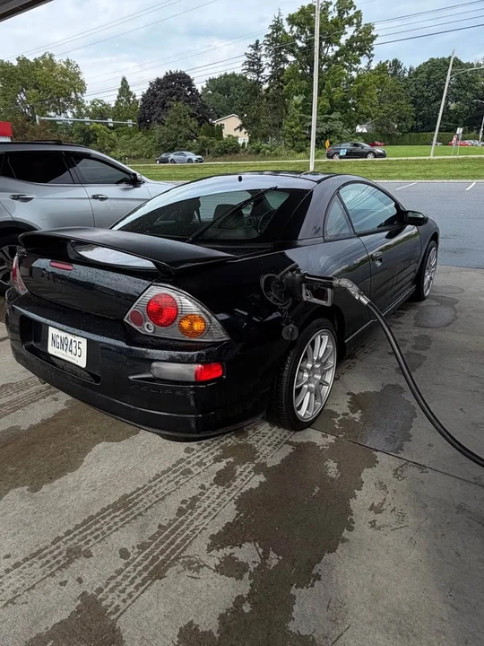 2003 Mitsubishi Eclipse 3rd Gen - Image 3 of 6
