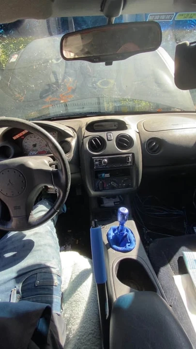 2003 Mitsubishi Eclipse 3rd Gen - Image 6 of 10