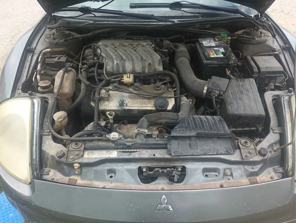 2003 Mitsubishi Eclipse 3rd Gen - Image 4 of 7