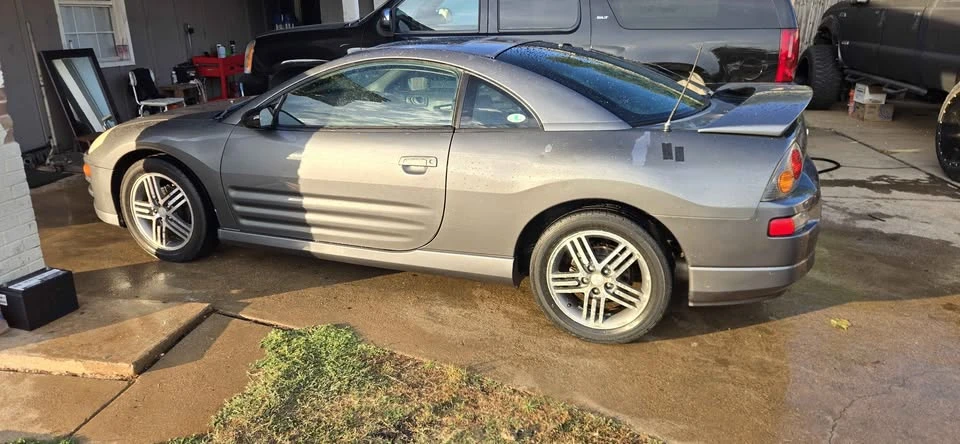 2003 Mitsubishi Eclipse 3rd Gen - Image 2 of 6