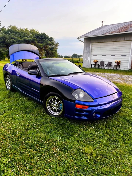 2003 Mitsubishi Eclipse 3rd Gen - Image 2 of 7