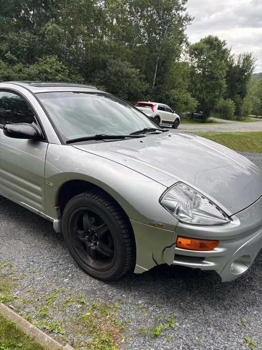 2003 Mitsubishi Eclipse 3rd Gen - Image 5 of 11