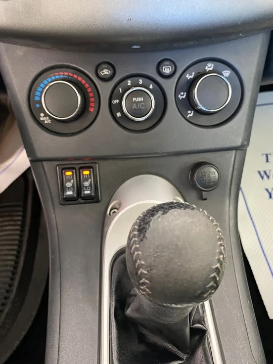 2003 Mitsubishi Eclipse 3rd Gen - Image 9 of 18