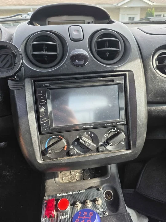 2003 Mitsubishi Eclipse 3rd Gen - Image 7 of 14