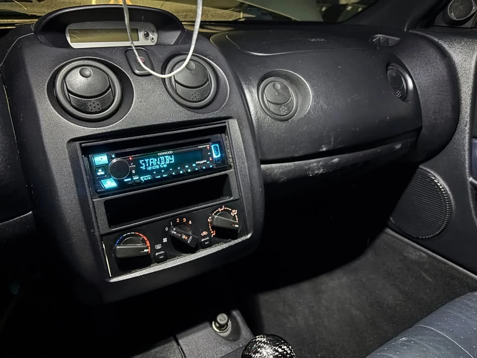 2003 Mitsubishi Eclipse 3rd Gen - Image 12 of 14