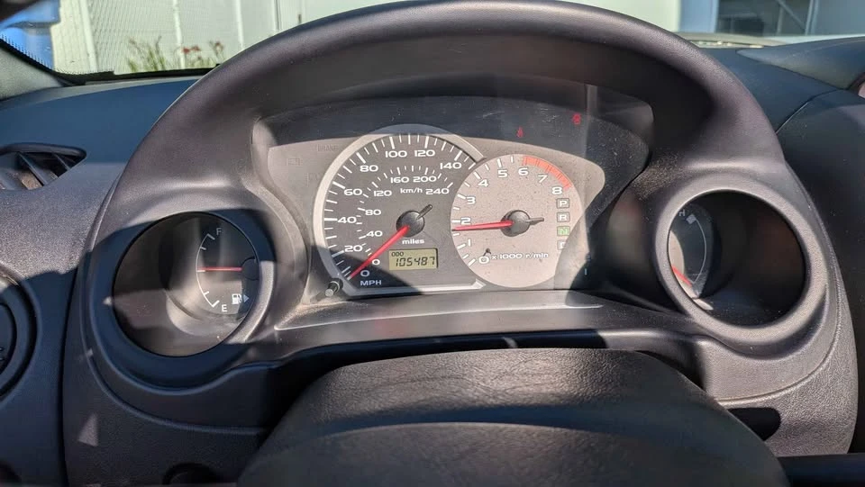 2003 Mitsubishi Eclipse 3rd Gen - Image 5 of 11