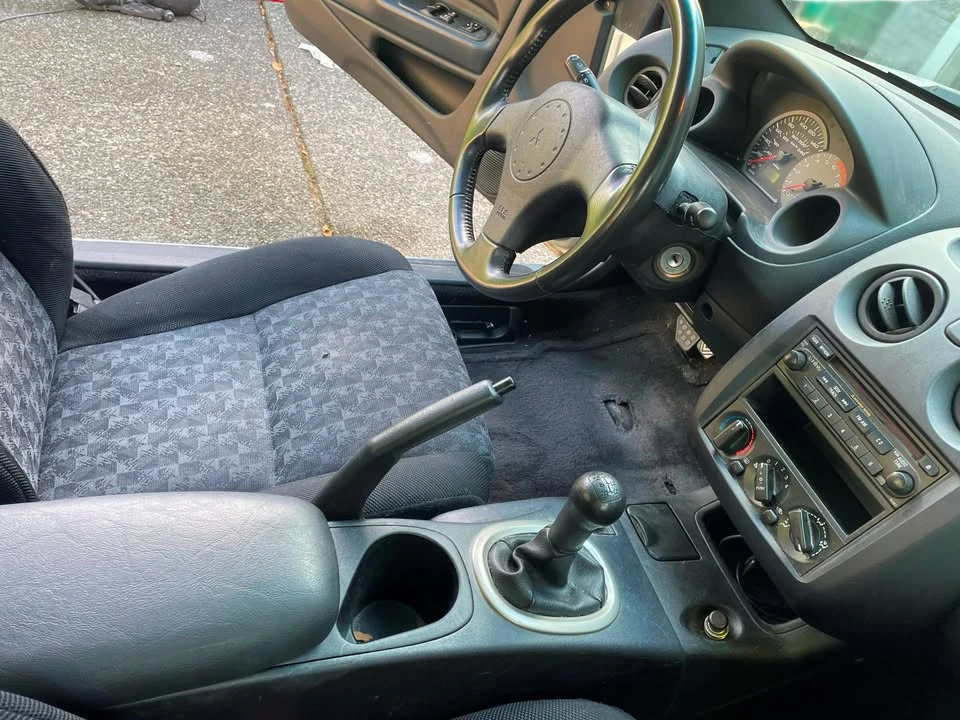 2003 Mitsubishi Eclipse 3rd Gen - Image 9 of 15
