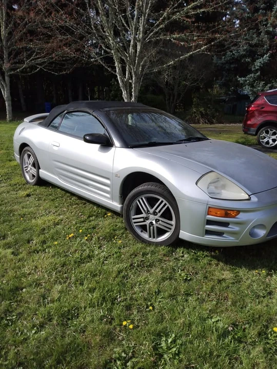 2003 Mitsubishi Eclipse 3rd Gen - Image 2 of 5