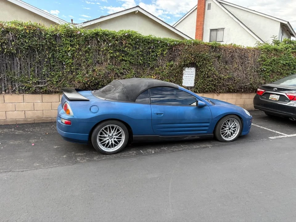 2003 Mitsubishi Eclipse 3rd Gen - Image 2 of 4